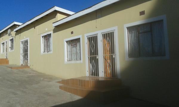 Amafana Guest House Mount Frere Exterior photo